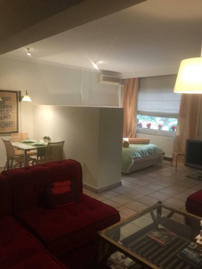 Cozy Garden 700M From St Luke S Hospital Apartment Thessaloniki Exterior photo